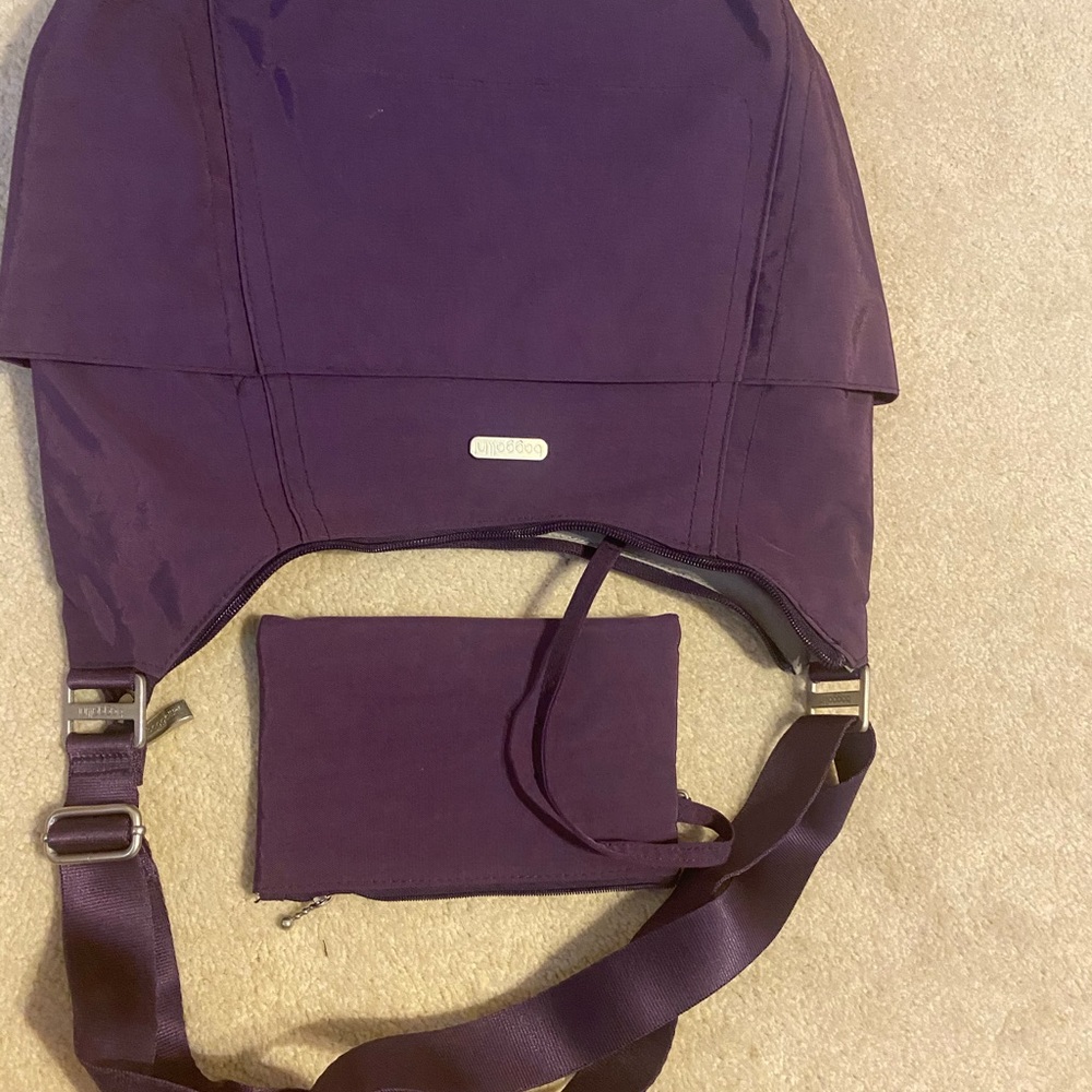 Baggallini purse